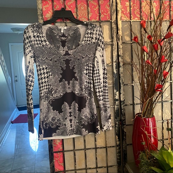 Cache Multi Design Print Long Sleeve Top - Black, White, Gray Hues - RARE!!! XS - Picture 11 of 13
